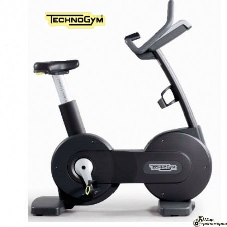 Вертикальный велотренажер TECHNOGYM Bike 500 MD