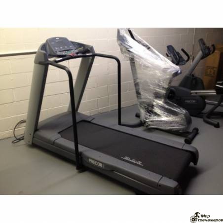 Беговая дорожка Precor c956i